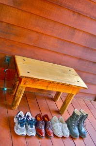 Shoe bench