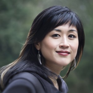 Delivering Happiness and Creating an Outstanding Company Culture with Jenn Lim of Delivering Happiness and Zappos (Episode 21)